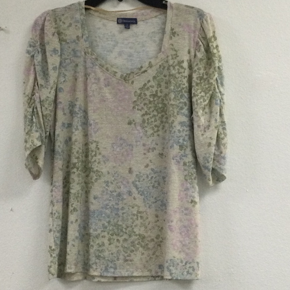 Democracy Tan Ruched Blouse - Picture 2 of 9